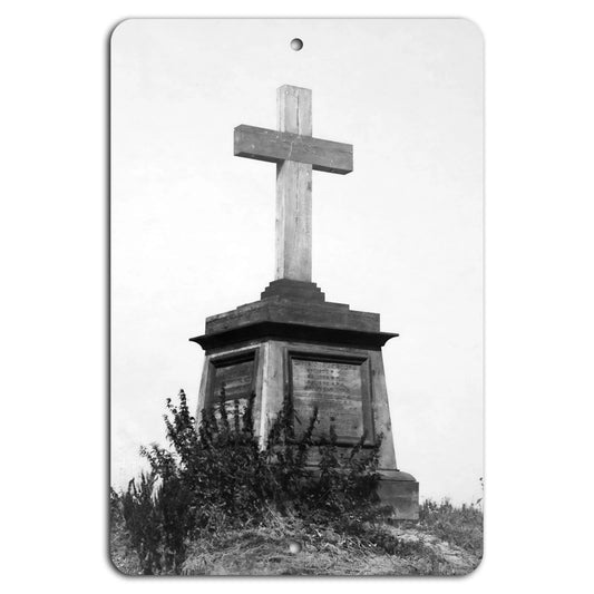 Historic Cross Vertical Memorial Aluminum Sign — product artwork